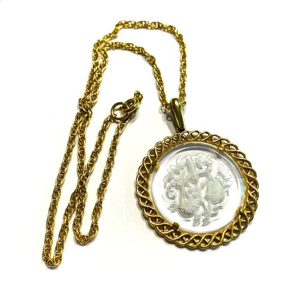 Crown Trifari goldtone chain necklace & etched clear white glass pendant jewelry - Picture 1 of 6